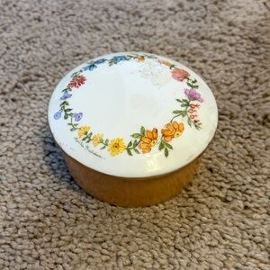 Round Floral Ceramic Box